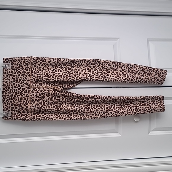 Silver Icing Exclusive Leggings - Leopard Print - Picture 4 of 6
